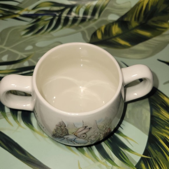 Wedgwood England Peter Rabbit Beatrix Potter Double Handle Child Cup Mug Classic - Picture 3 of 5